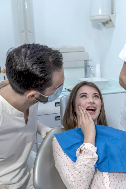 Best Dentist for Tooth Abscess  in Lucerne Valley, CA